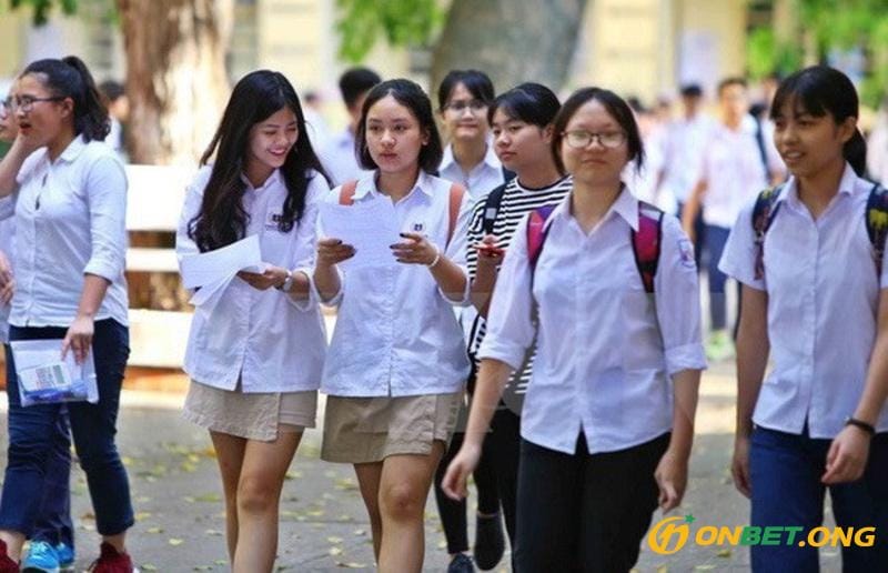 Giấc mơ thấy đi học cùng bạn gái